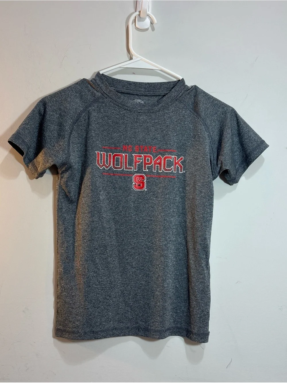NC State Wolfpack Youth Gray Short-Sleeve Tee. 788